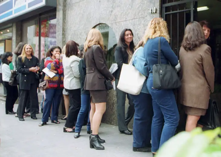 Una de cada cuatro mujeres menor de 30 no tiene trabajo