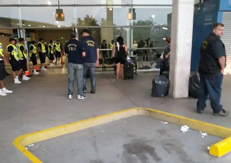 Incautaron éxtasis y marihuana en la Terminal de Ómnibus