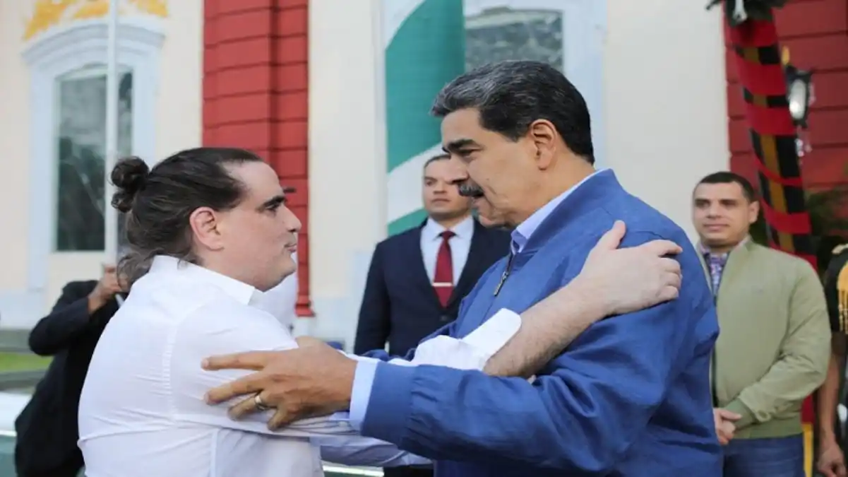 Tras 1.280 días de prisión, MADURO SE REENCONTRÓ CON ALEX SAAB y esto se dijeron