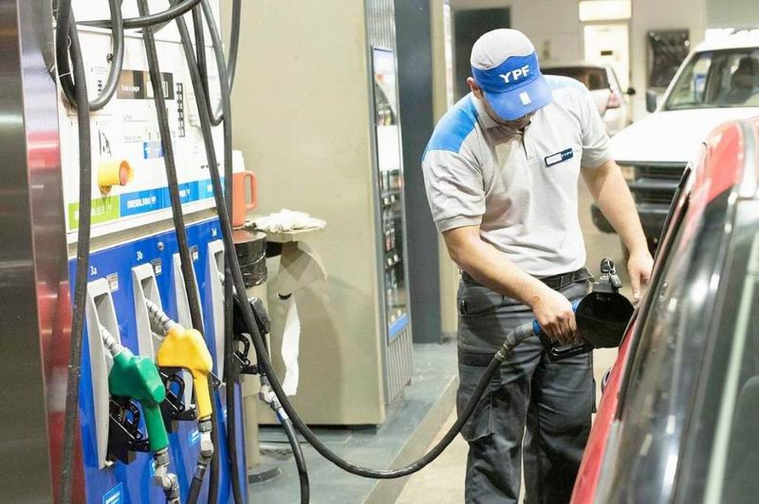 Solicitan unificación de los precios 
de los combustibles en todo el país