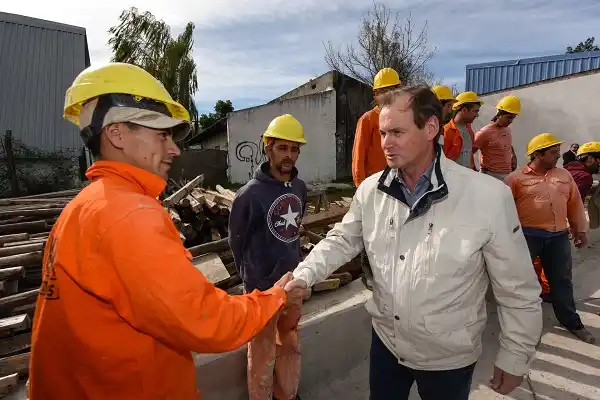 Bordet aseguró que su Gobierno está presente junto los trabajadores