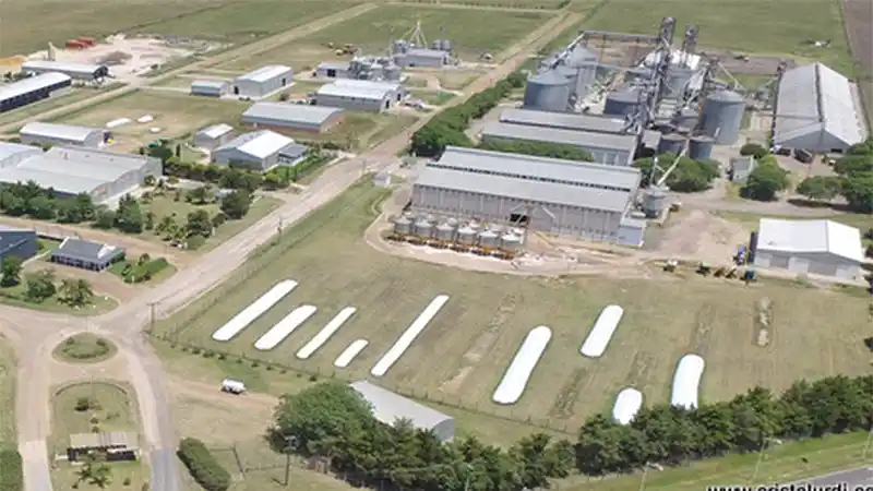 Un trabajador murió al caer desde un tinglado de cuatro metros de altura