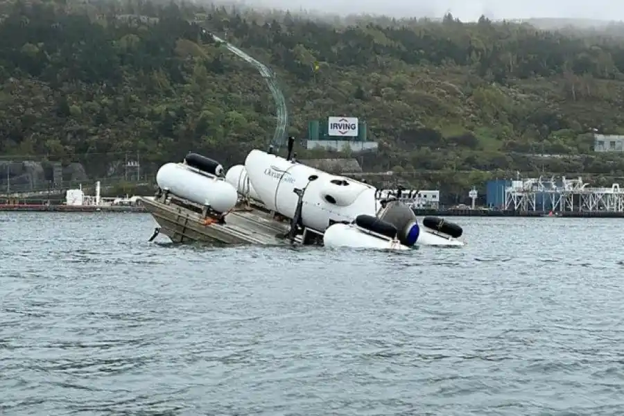 Quiénes son los turistas que desaparecieron en el submarino para ver los restos del Titanic