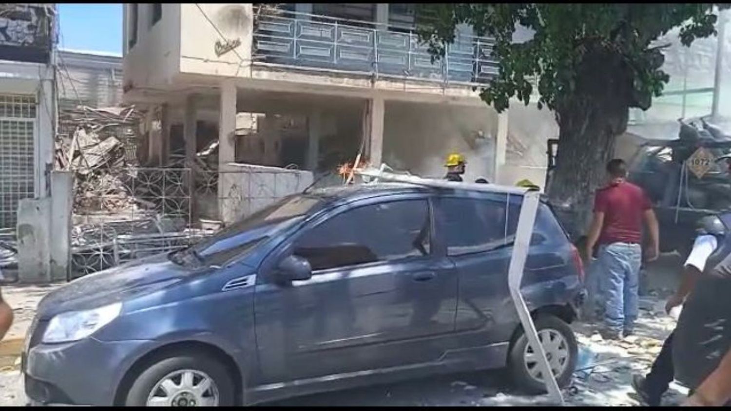 ¡ALARMA EN CATIA LA MAR! Estruendosa explosión deja 6 heridos y daños materiales