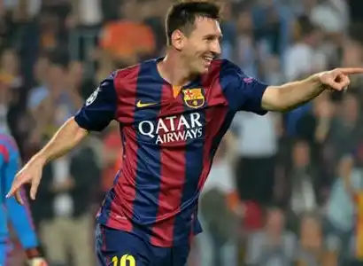 Gol y asistencia de Messi en la victoria de Barcelona frente al Ajax 