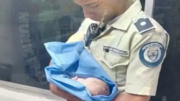 ¡Tercer caso en 15 días! Abandonan a otro bebé cerca de ambulatorio en Baruta