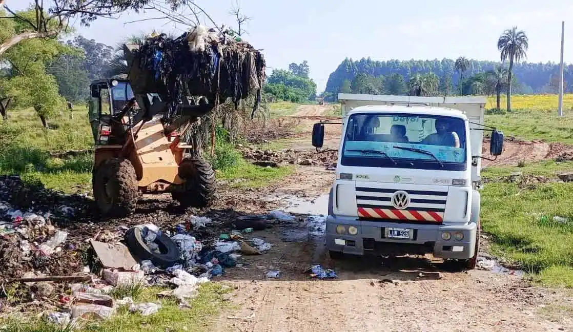 Trabajos de limpieza y erradicación de microbasurales