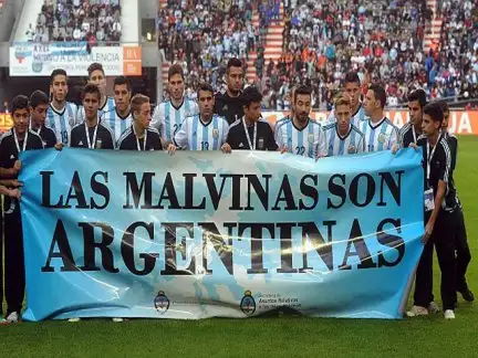 La leyenda “Las Malvinas son argentinas” deberá estar en todo el transporte público