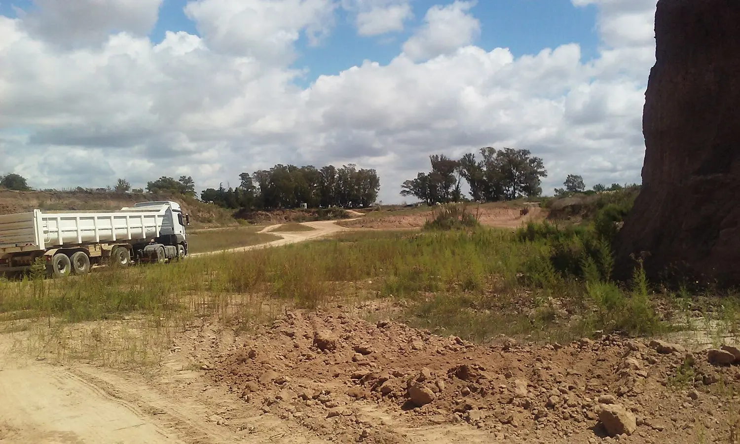 La Plata: Municipio clausuró dos canteras en Villa Elvira 