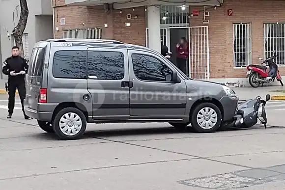 Motociclista herida en accidente callejero