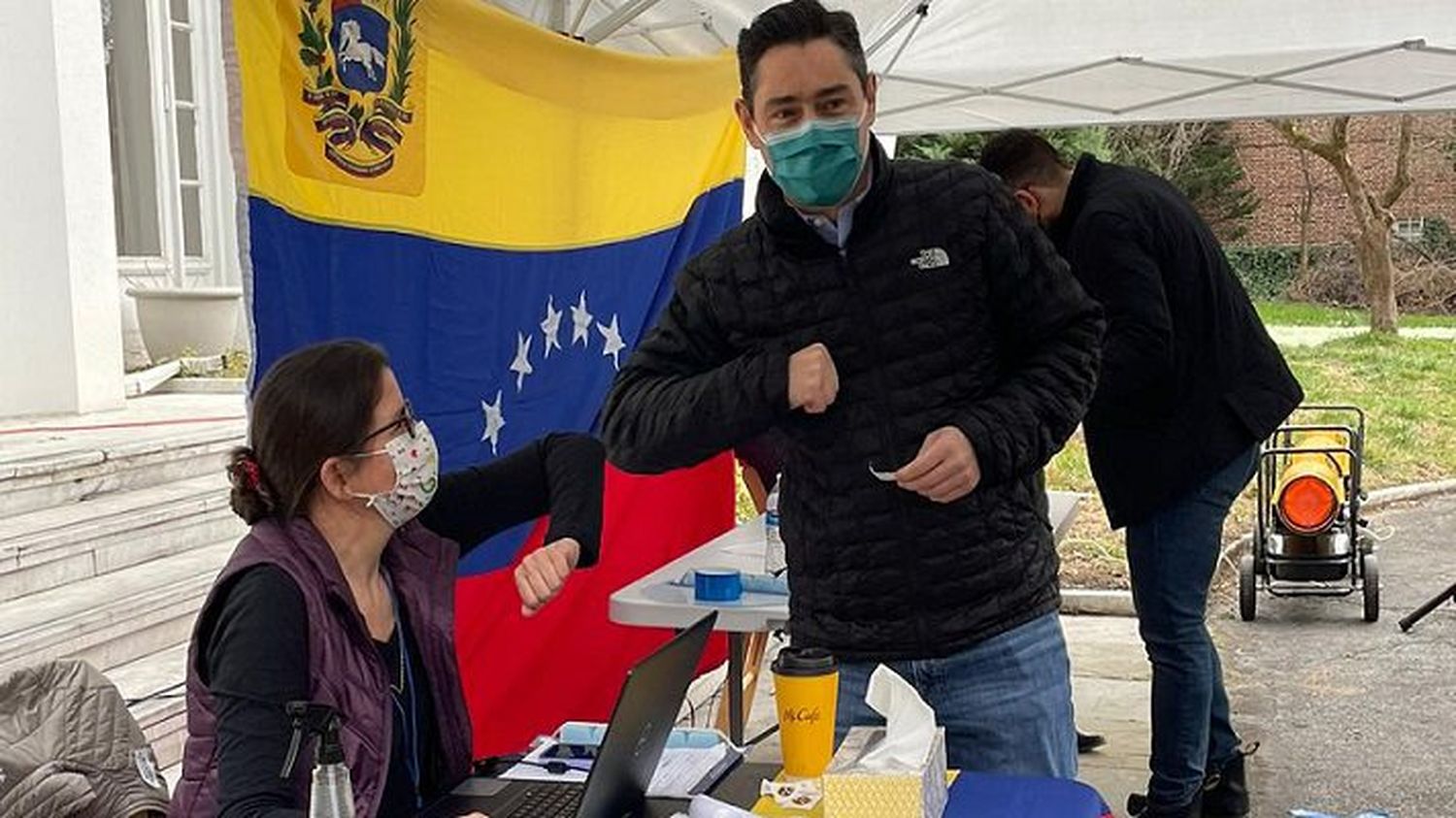 “Los venezolanos  envían el mensaje al mundo entero de que no se rinden»: Carlos Vecchio
