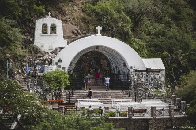 La casa, el Pan y la Madre 