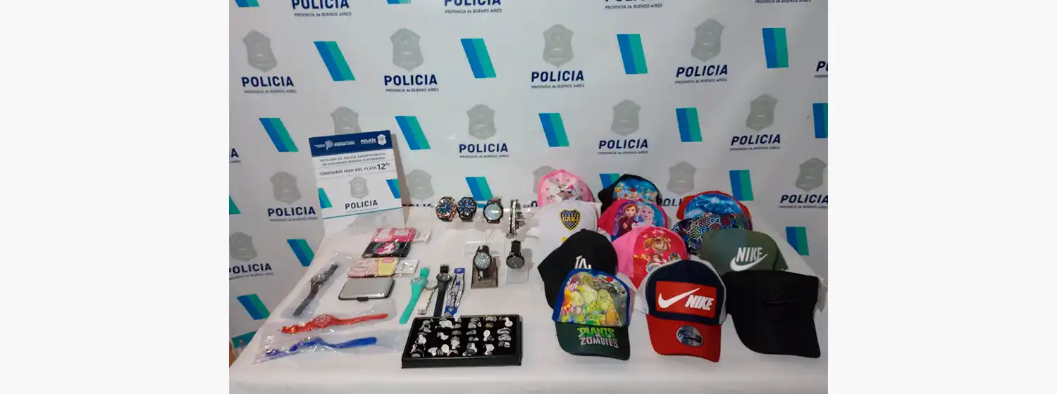 Hombre con frondosos antecedentes robó en comercio: se llevó anillos, dinero y 12 gorras