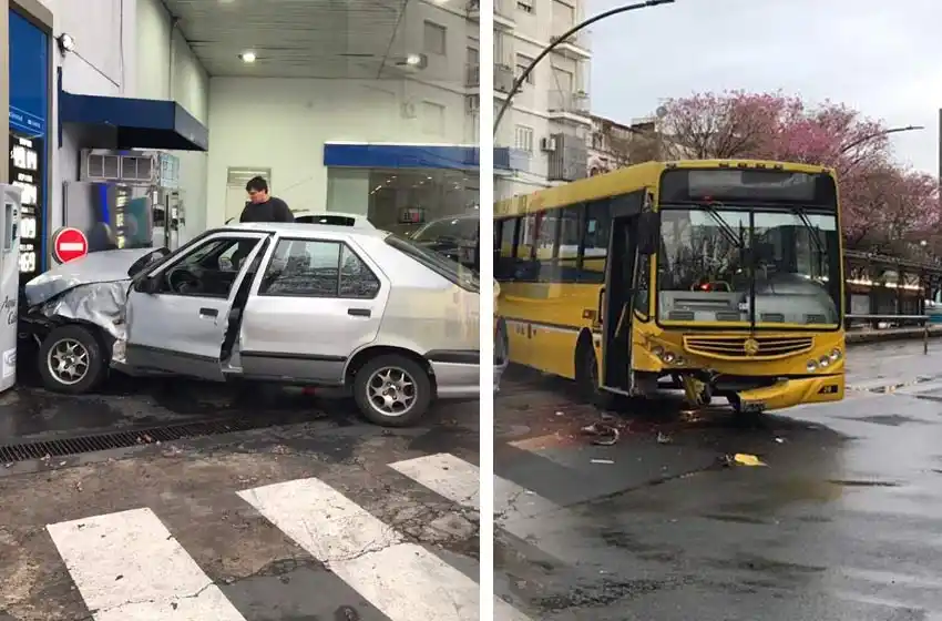 Choque múltiple en Arroyito entre un colectivo de línea, un auto y una moto