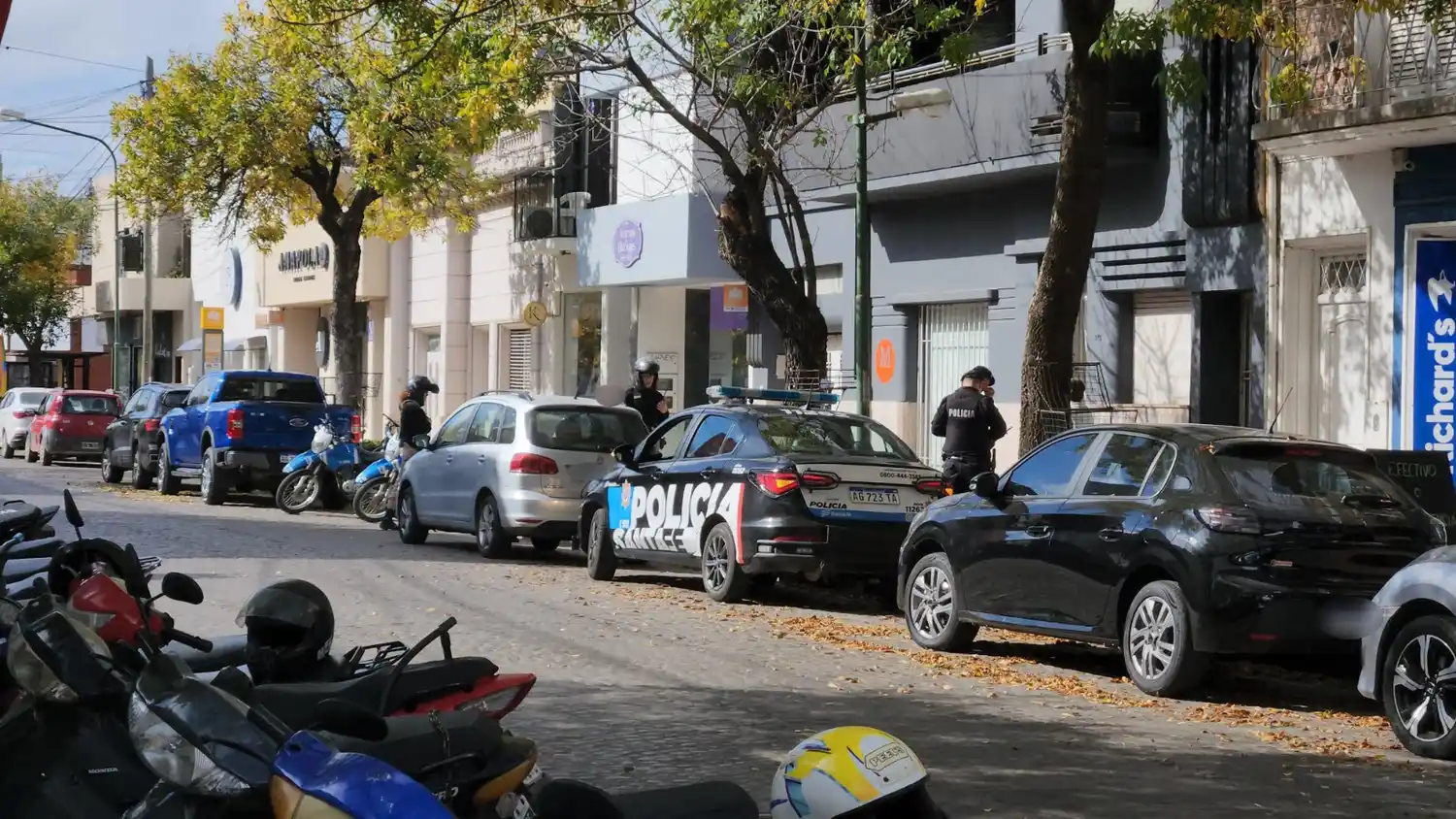 pelea trapitos centro de la ciudad radio rafaela lavacoches - 1