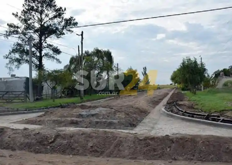 Rufino: avanzan en obras de cordón cuneta en zona este