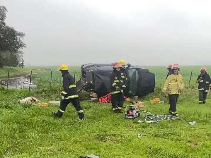 La tragedia vial ocurrió a 18 kilómetros de Claromecó