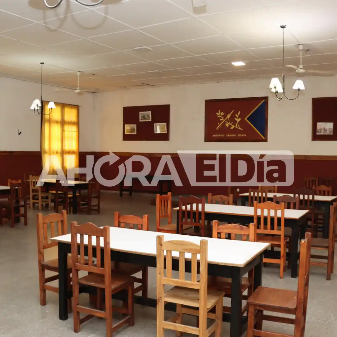 Así es el centro de evacuados que se montó en el Regimiento: mirá las fotos