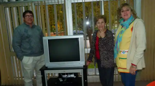 Galarza: una tv y un dvd para el jardín maternal "Bichito de luz"