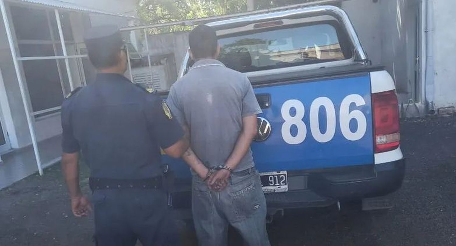 Pidió bebidas alcohólicas, se las negaron y rompió un local: terminó detenido