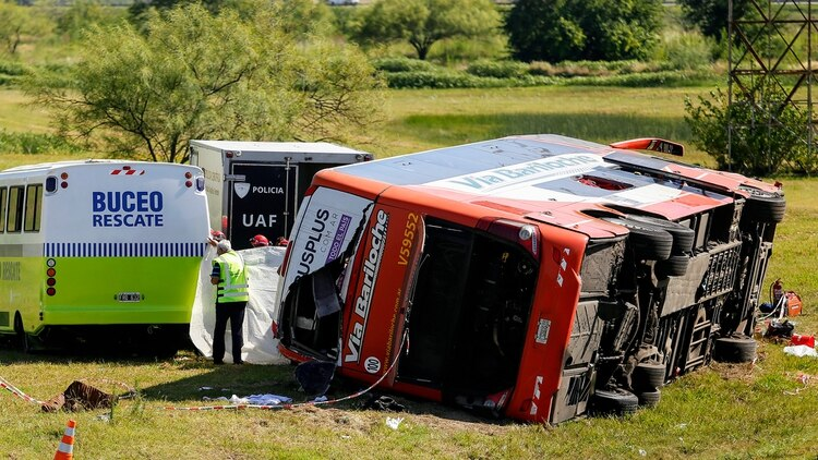 Tragedia de Vía Bariloche en ruta 2: Conductor del micro quedará detenido cuando le den el alta