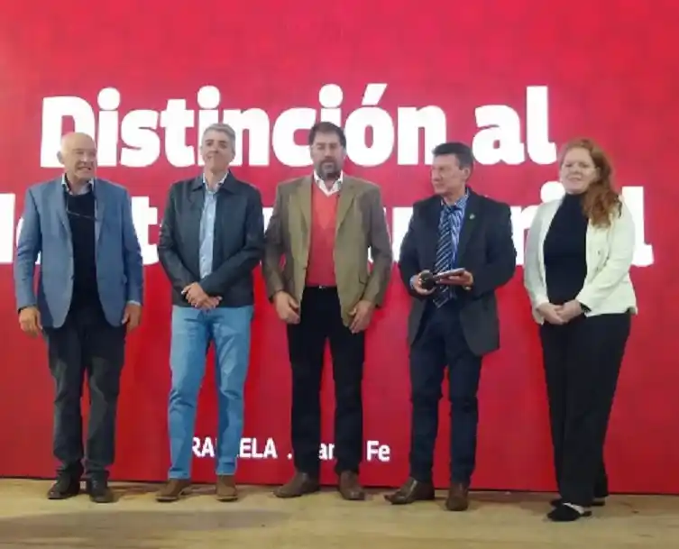 Distinción a Conformados Metálicos en la celebración de la Fisfe por el Día de la Industria