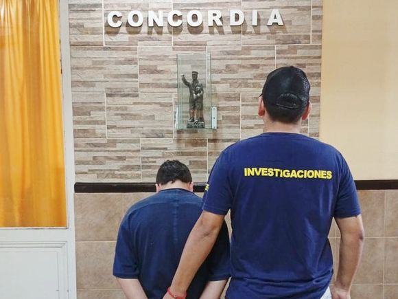 Allanamientos y múltiples detenciones tras violento robo a una jubilada