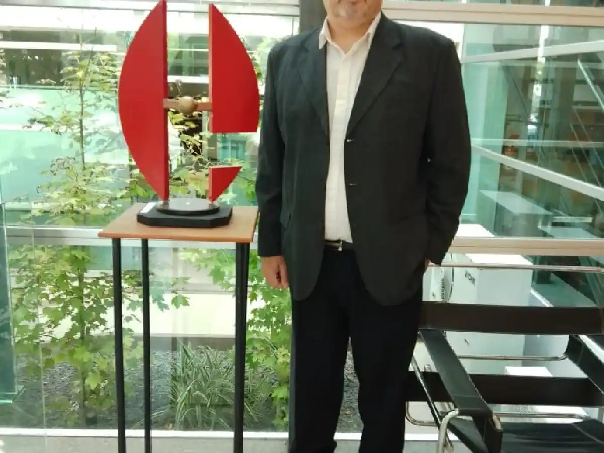 Nelso Biolé expone los “avatares” de la vida 