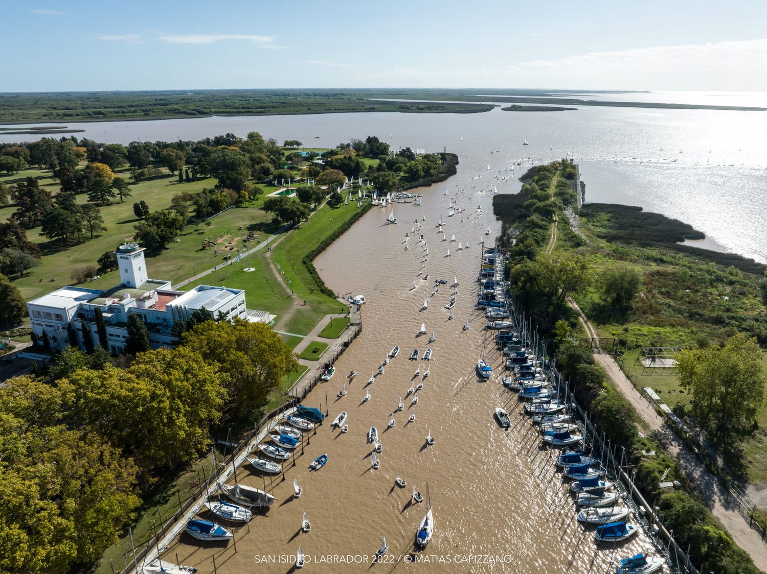 Náutico llevó su flota a la San Isidro Labrador