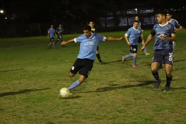 Deportivo Urdinarrain ganó y se quedó con el Apertura