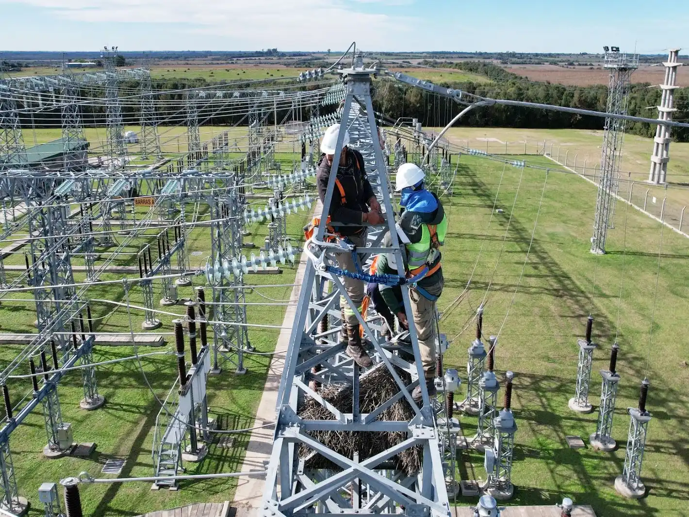 La provincia fortalece el desarrollo energético mediante el reinicio de obras