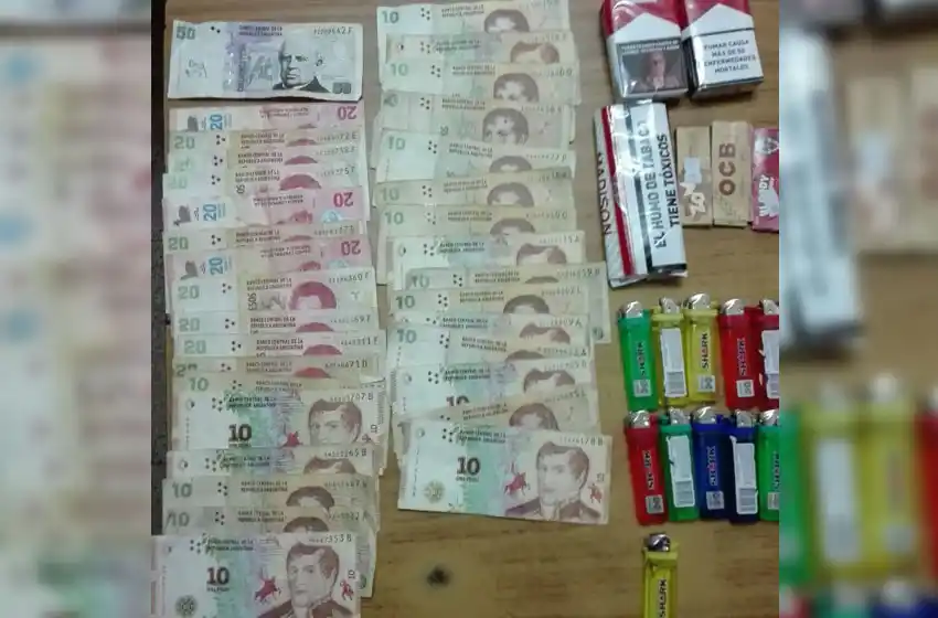 Violentó la reja de un maxikiosco para robar cigarrillos