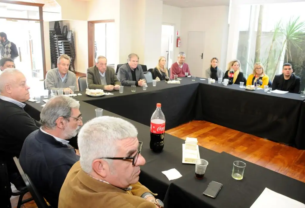 Jornada de trabajo para la puesta en marcha de la agencia de cooperación e inversiones