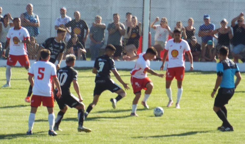 Torneo Regional Federal Amateur: último partido para Huracán Ciclista
