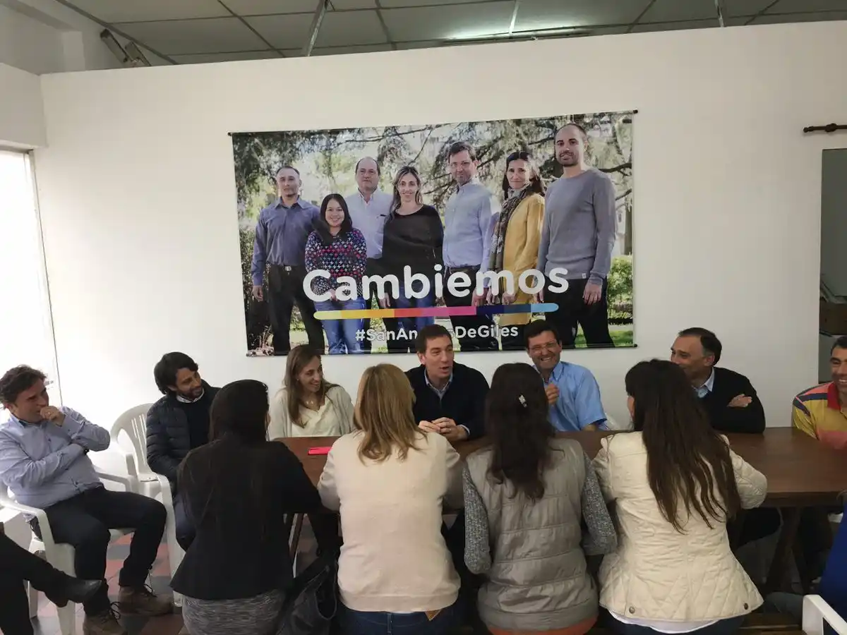 Diego Santilli se metió en la puja electoral de San Andrés de Giles