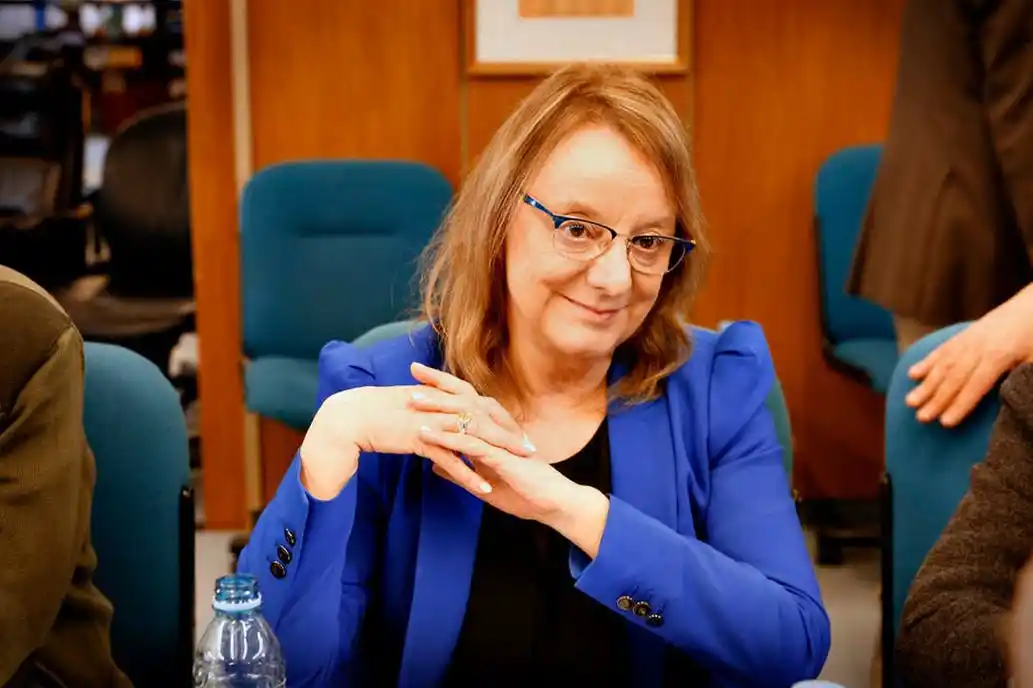 Santa Cruz busca recuperar ingresos nacionales