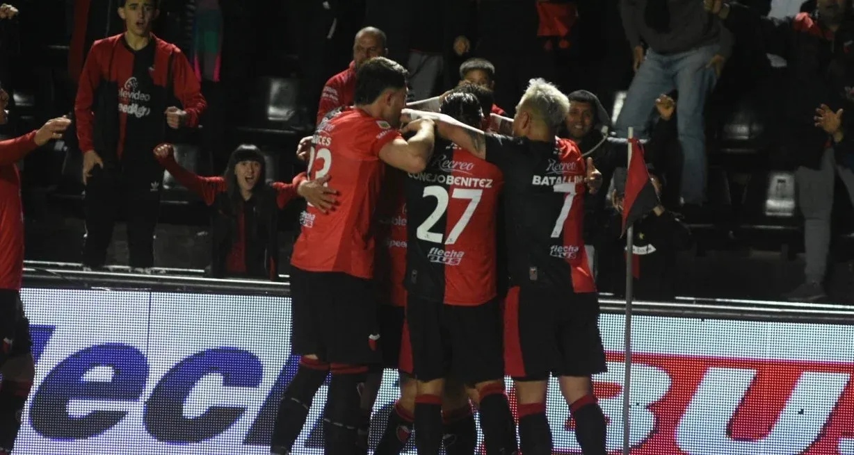 En el Cementerio de Elefantes, el Canalla visita al Sabalero por la cuarta fecha de la Copa LPF.