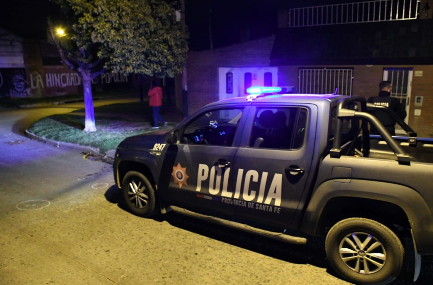 Vecina indignada tras el crimen del hombre en Biedma al 2500: «Nos están destrozando; si no sirven, que se vayan»