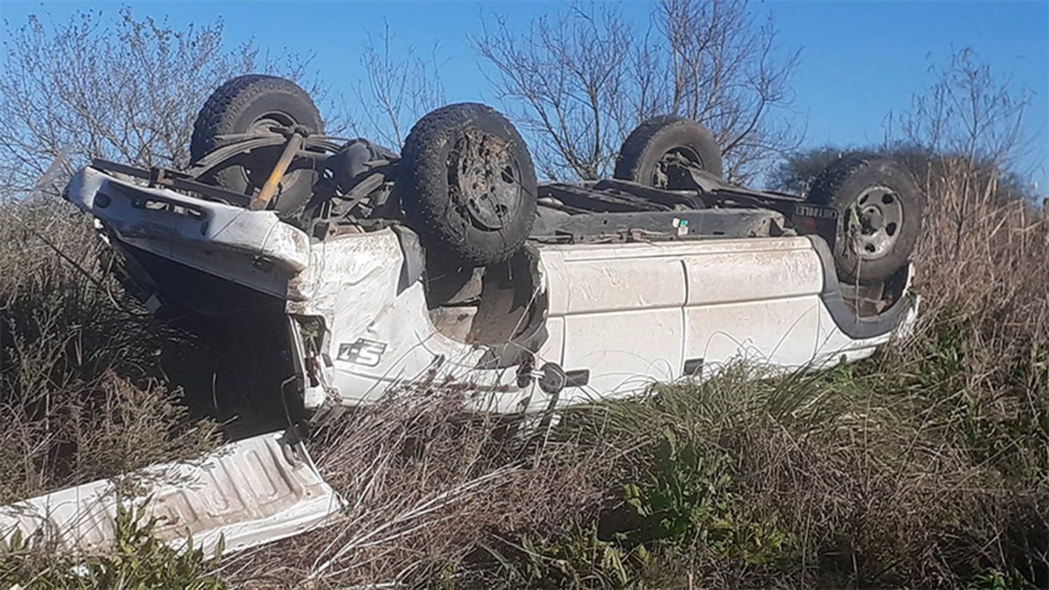 Vuelco fatídico en Entre Ríos provocó la muerte de un joven: el conductor fue detenido