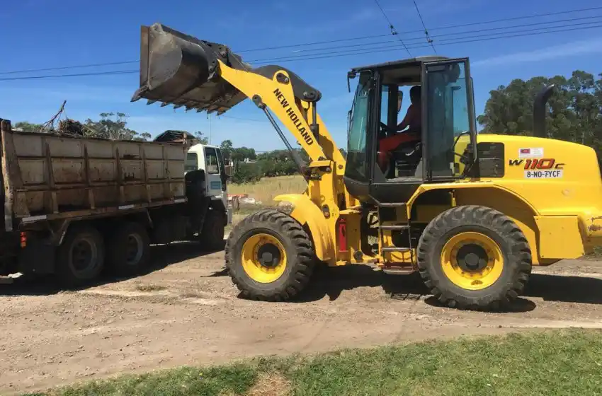 Batán: tras las protestas, suman maquinarias y arreglarán las calles