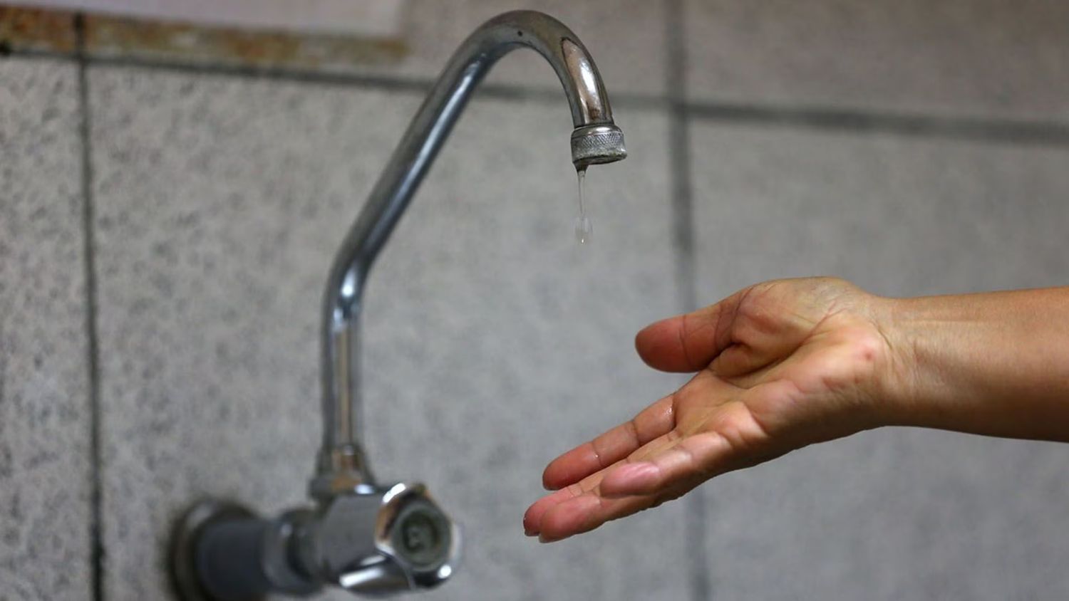 Corte de agua en toda la ciudad: no hay suspensión de clases