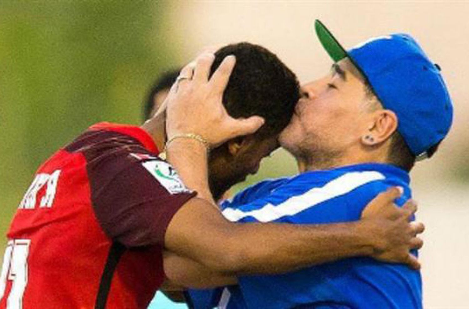 Diego comenzó con el pie derecho