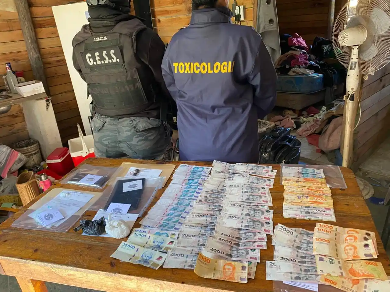 San Salvador: Dos detenidos y secuestros tras meses de investigación por narcomenudeo