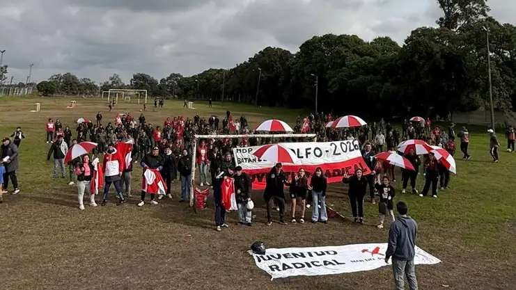 Interna radical: Futuro Radical va con fiscalización joven el 7 de junio