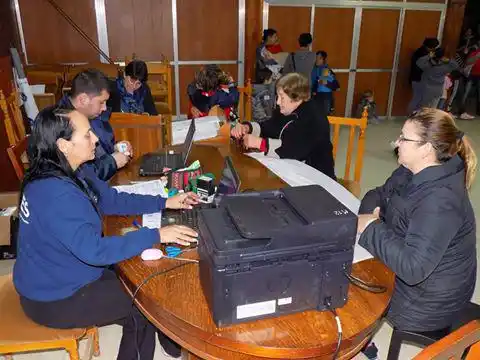 ANSES atendió a vecinos de Larroque