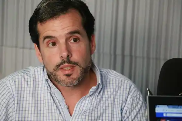 Santiago Irigoyen: “De aplicarse la medida, desfinanciarían a municipios y provincias”