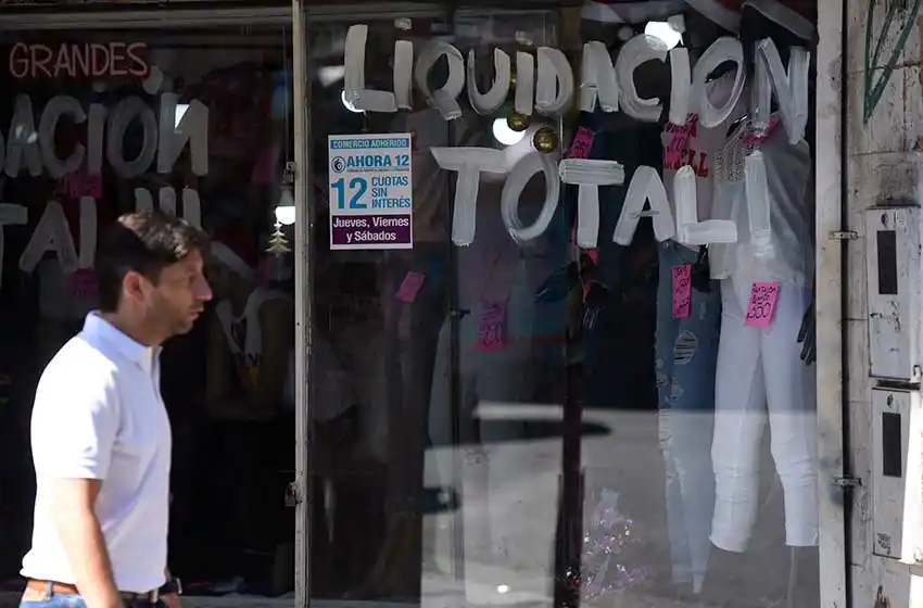 Ventas minoristas en rojo: llevan 13 meses en caída y en enero bajaron un 10 por ciento