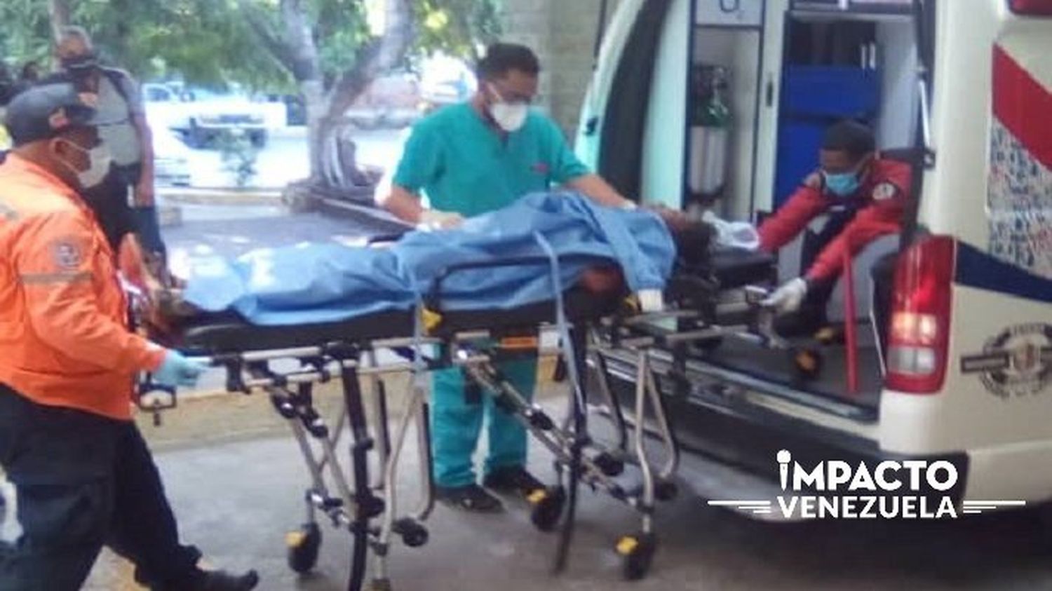 De una puñalada asesinan a  mujer en el Paseo de Macuto