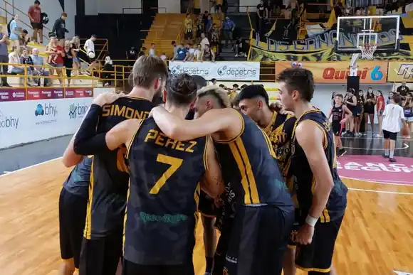 Triunfazo de Libertad de Sunchales en los Play Off