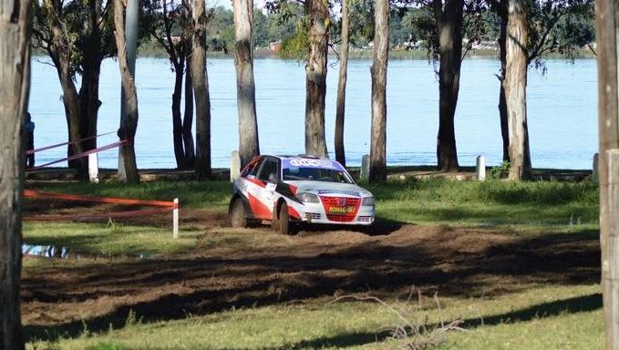 Schantón y Bazzarelli se quedaron con la primera etapa en Monte Caseros